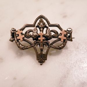 Vintage Crest Brooch